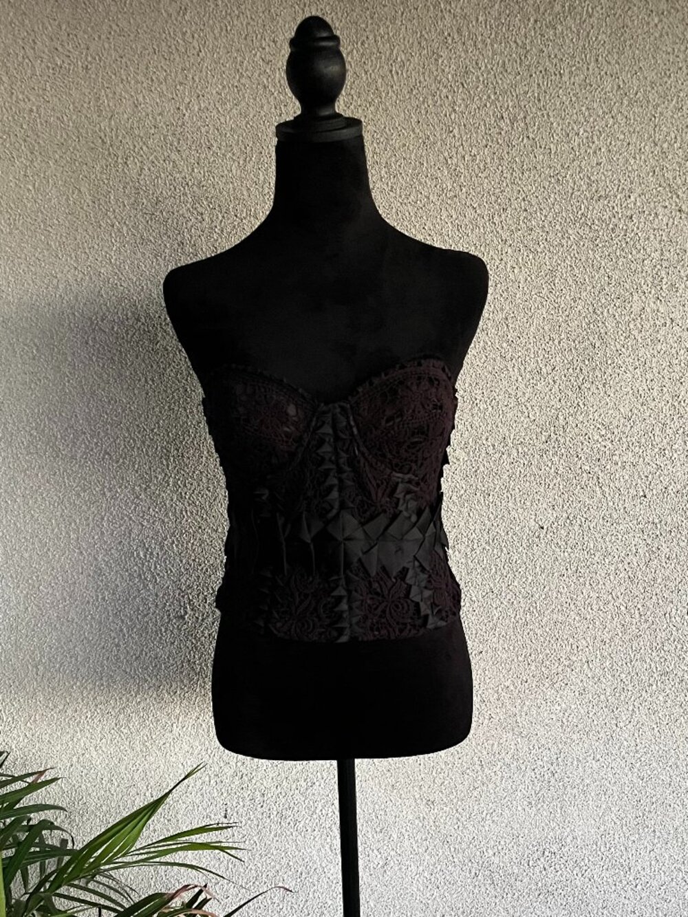 Black straples top SIZES NEED ADJUSTING